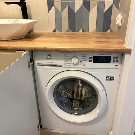 Nowoczesny Nad Motlawa, Przy Nabrzezu