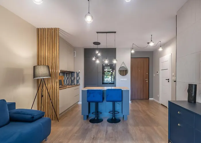 Nowoczesny Nad Motlawa, Przy Nabrzezu