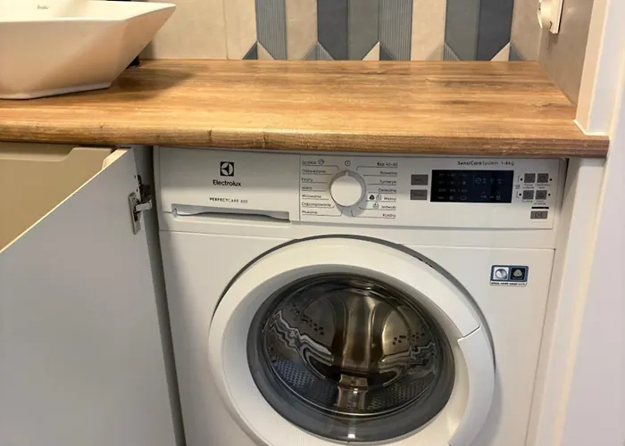 Nowoczesny Nad Motlawa, Przy Nabrzezu